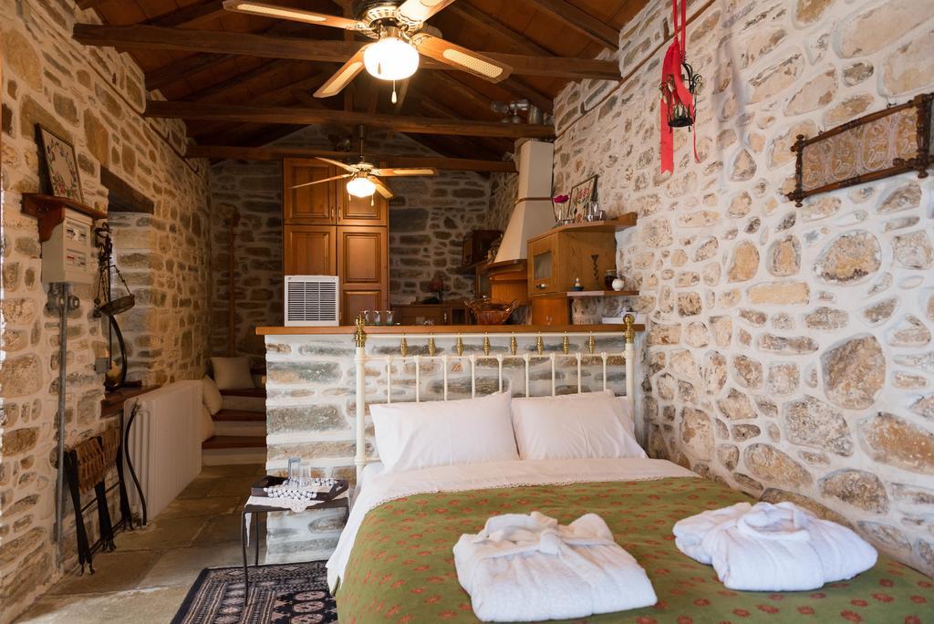 Vogiatzopoulou Guesthouse Агиос-Георгиос-Нилиас Номер фото